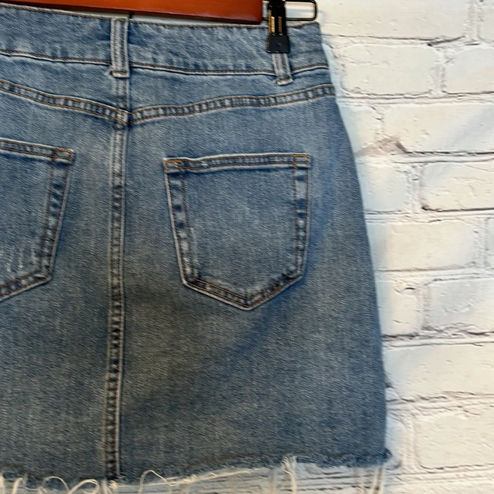 Wild Fable Distressed Straight Blue Jean Skirt Size 4 Excellent Condition